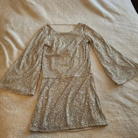 gold sequin flare dress RUE 21 Formal Dress,Gold Sequin,Flare Tulle Skirt,SZ Medium-4/6,PARTY-PROM-HC